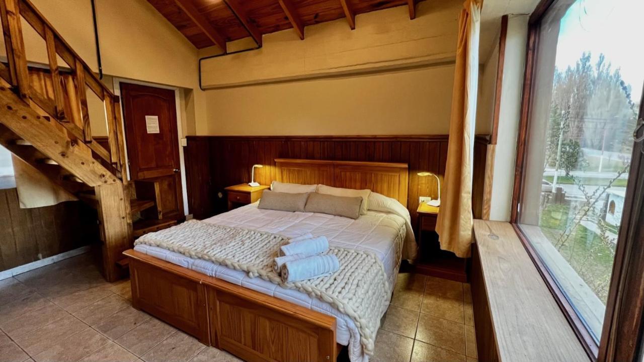Del Glaciar Libertador Hotel El Calafate Bagian luar foto