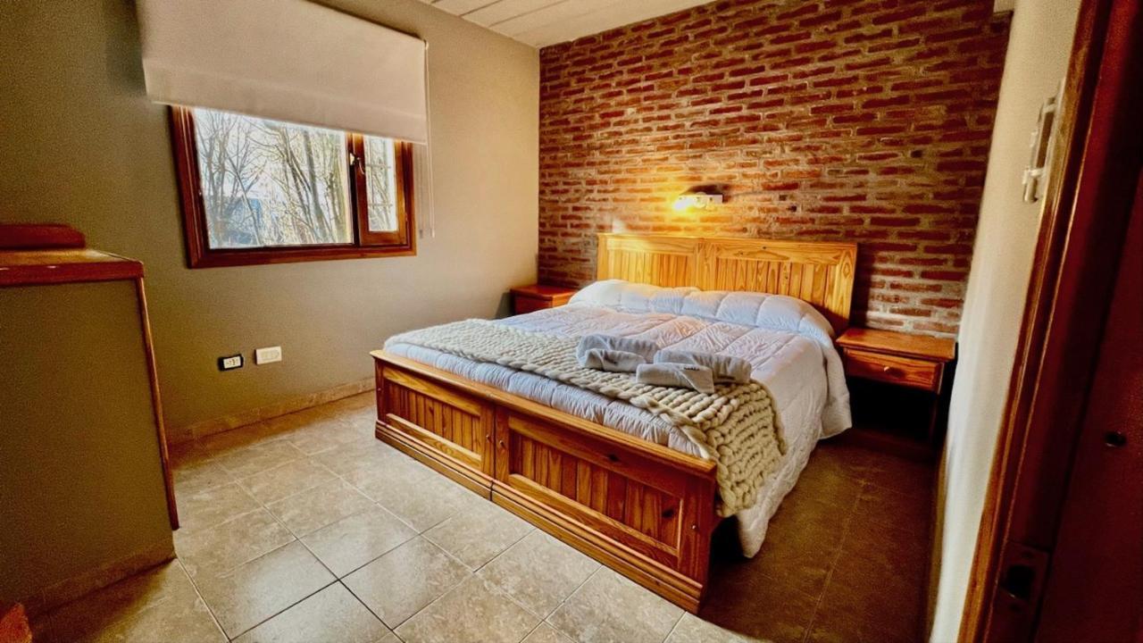 Del Glaciar Libertador Hotel El Calafate Bagian luar foto