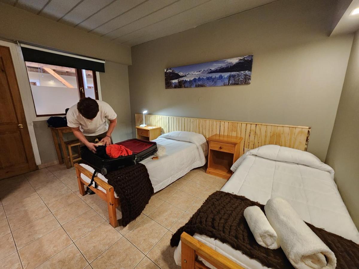 Del Glaciar Libertador Hotel El Calafate Bagian luar foto